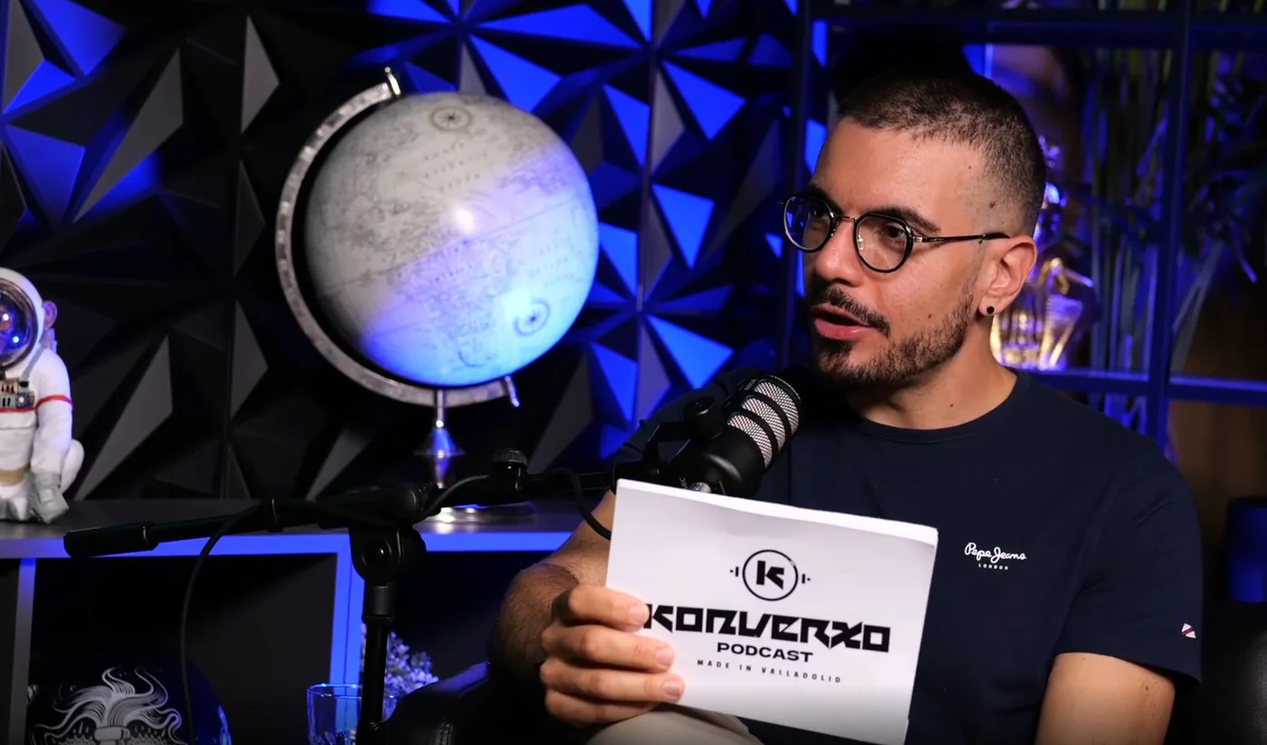 Estudio de grabación de Konverxo Podcast en Sion Coworking, Valladolid
